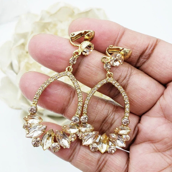 Vintage Earrings Gold Beige Light Pink Bling Clip-On - Picture 4 of 4